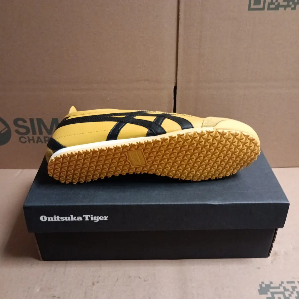 BOXED PAIR OF ONITSUKA TIGER MEXICO 66 TRAINERS - 6