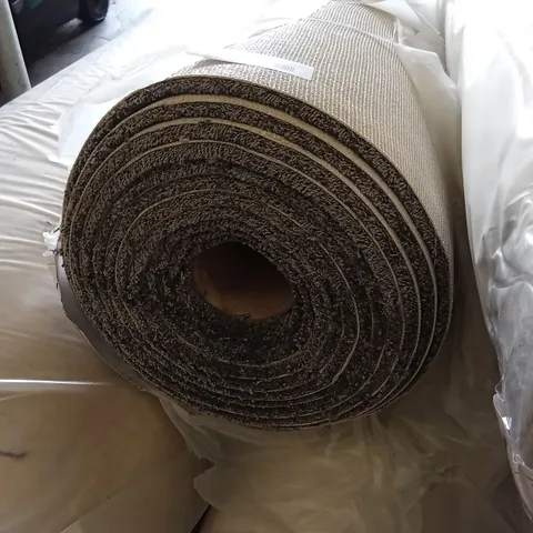 ROLL OF QUALITY CLASSIC CHARM HEATHERS CARPET // SIZE: APPROX 4 x 8.8m