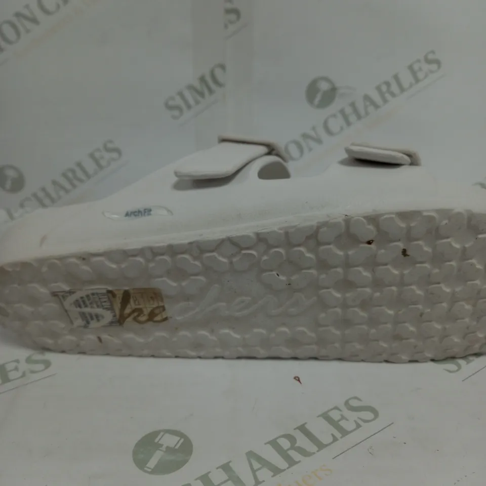 SKETCHERS FOAMIES WHITE SANDAL SIZE 8