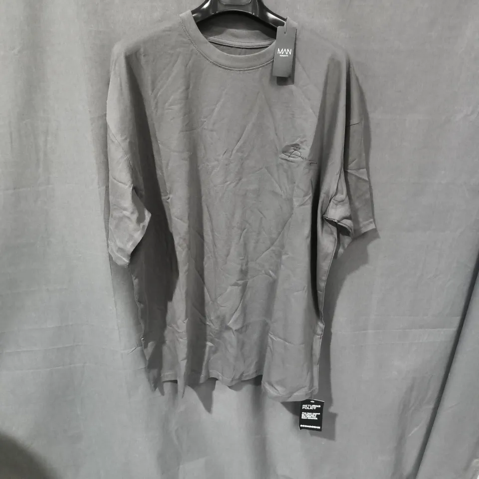 BOOHOOMAN MEN'S T-SHIRT – GREY – UK MEDIUM (M)