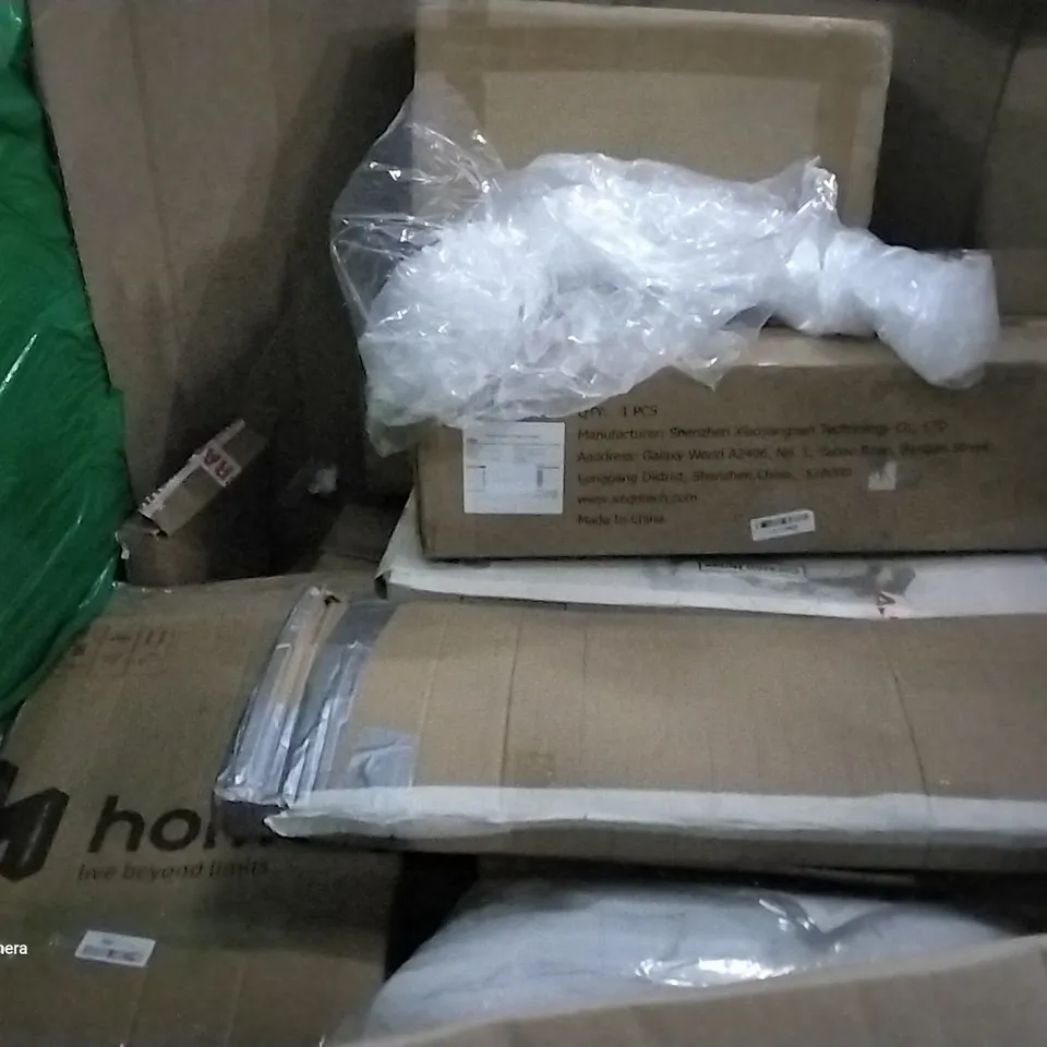 PALLET OF ASSORTED ITEMS INCLUDING RECCI BEDDING, BED GUARD FOR TODDLERS, PLAY HAHA OFFICE CHAIR, BAMBOO BATH BRIDGE AND BREAKFAST TRAY, HOMIDEC DRYING RACK