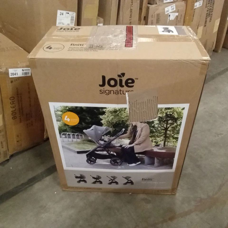 BOXED JOIE SIGNATURE FINITI PRAM