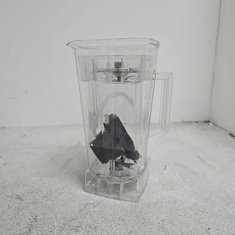 COMMERCIAL BLENDER BOXED WITH INSTRUCTIONS AND ACCESSORIES