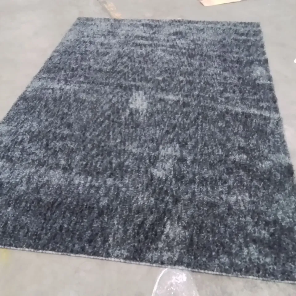 QUALITY DESIGNER AREA RUG - APPROXIMATELY 240X160CM