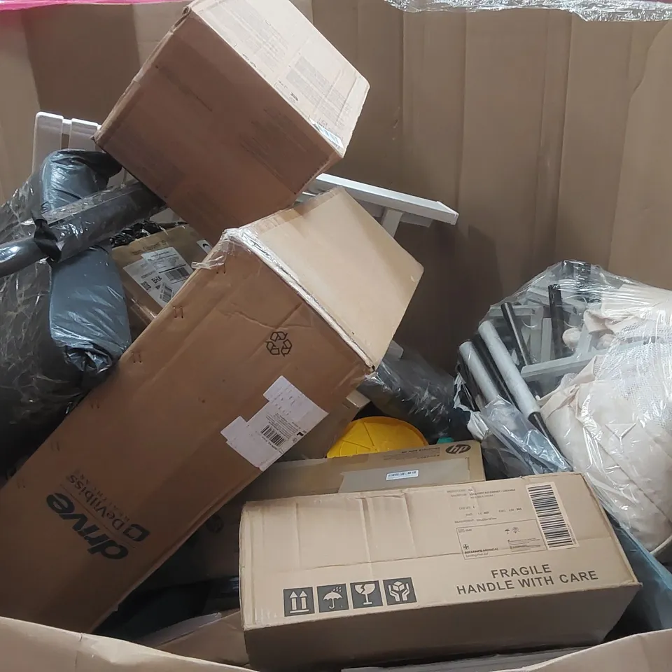 PALLET OF ASSORTED ITEMS TO INCLUDE: LOGITECH Z623 COMPUTER SPEAKER SYSTEM, LOGITECH WIRELESS KEYBOARD + MOUSE SETS, HEAVY DUTY UNDER DESK PC MOUNT, CLOTHES AIRER, SILENTNIGHT PILLOW ECT