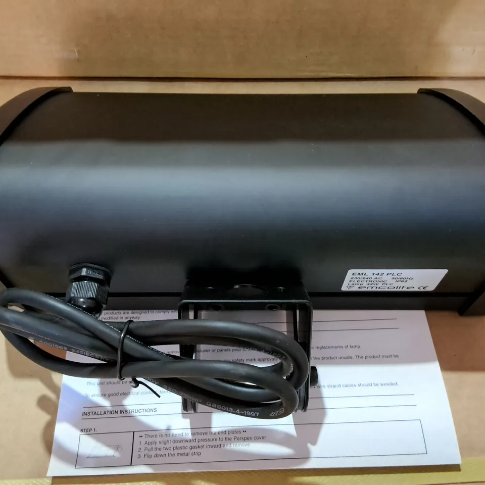 PALLET CONTAINING APPROXIMATELY 90 BOXED EMCOLITE 42W IP65 LAMPS - EML 142 PLC