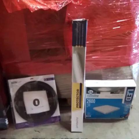 PALLET OF ASSORTED HOUSEHOLD GOODS AND PRODUCTS TO INCLUDE;LED LIGHT,WINDOW SILL PROTECTOR,MOUNTING ADAPTER FOR CAT FLAP