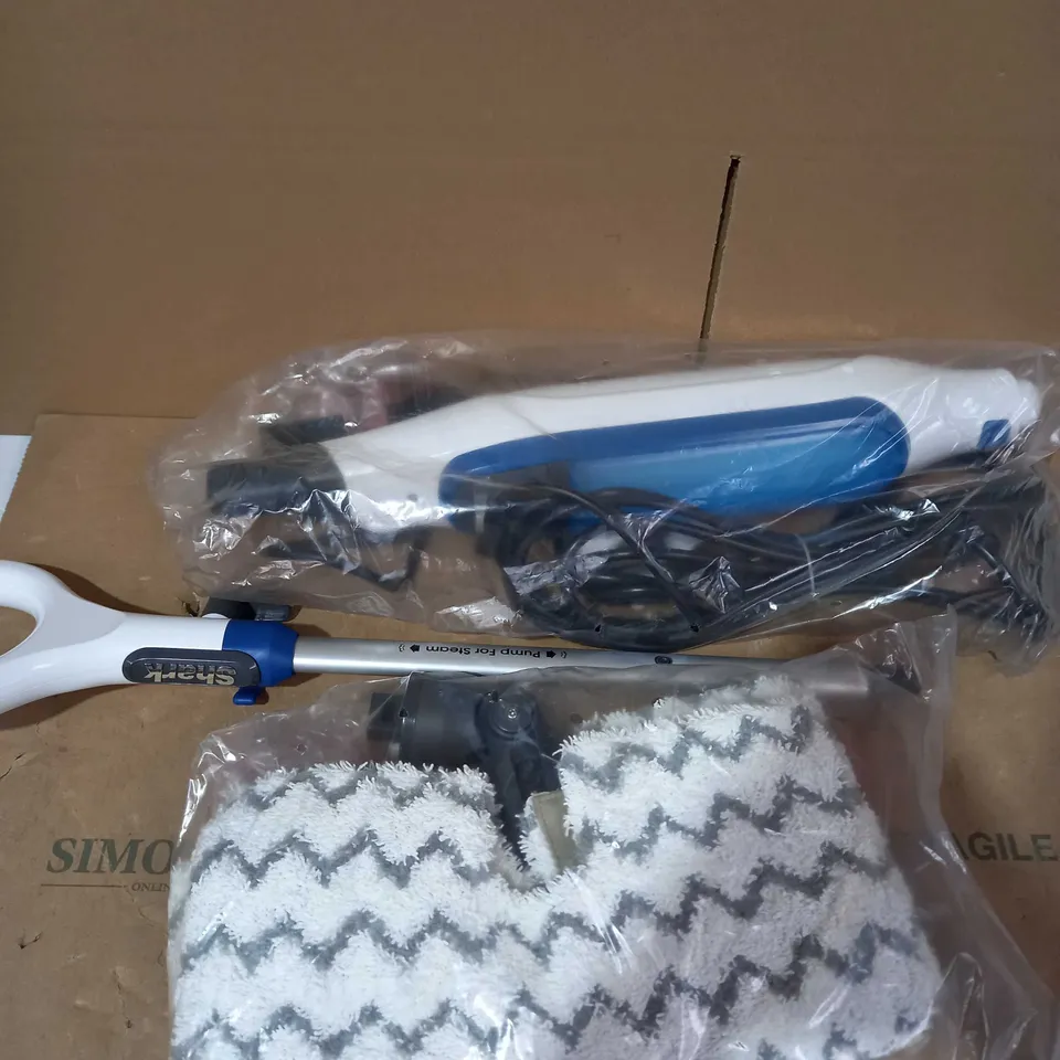 SHARK KLIK AND FLIP STEAM MOP