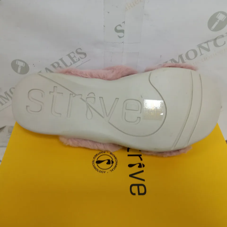 boxed strive nora pink sizes 7 