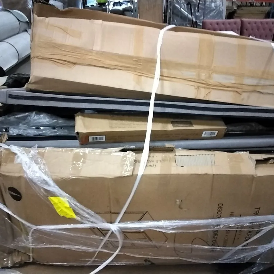 PALLET OF ASSORTED FURNITURE TO INCLUDE LYNTON TRIPLE WARDROBE, QUEBEC DINING TABLE STRAIGHT EDGE, PHOENIX OTTOMAN BED OAK