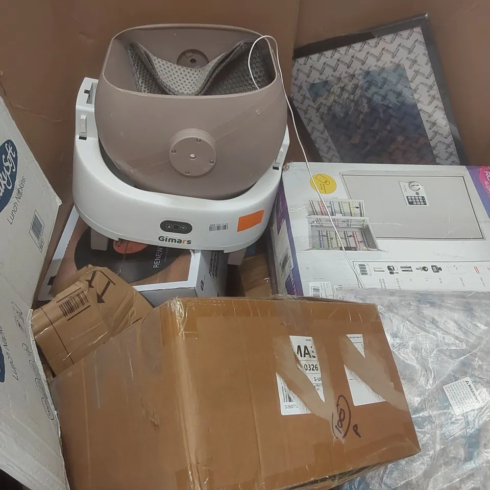 PALLET CONTAINING A VERY LARGE QUANTITY OF ASSORTED ITEMS INCLUDING: DIGITAL KEY SAFE, RUG, TURNTABLE SYSTEM WITH SPEAKERS ECT