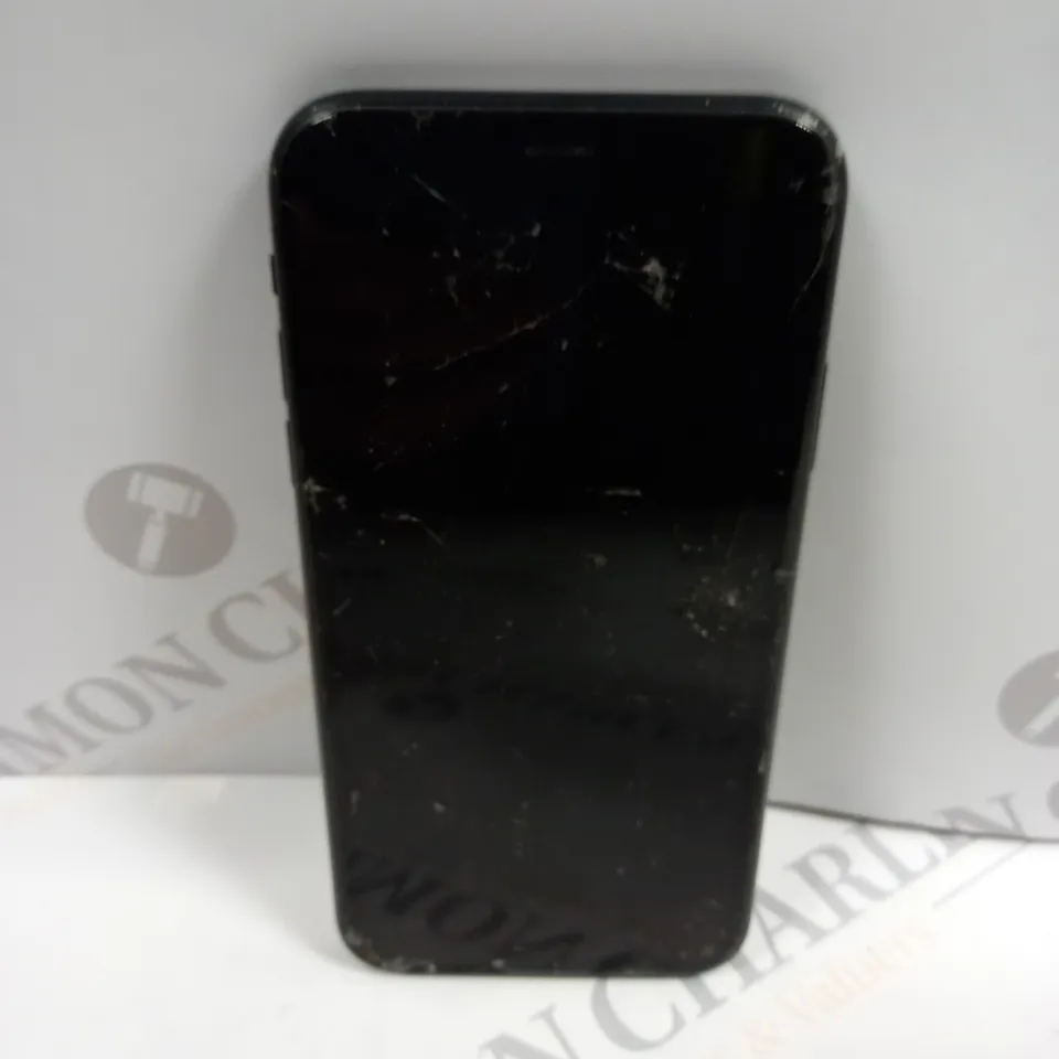 APPLE IPHONE SMARTPHONE - MODEL UNSPECIFIED 