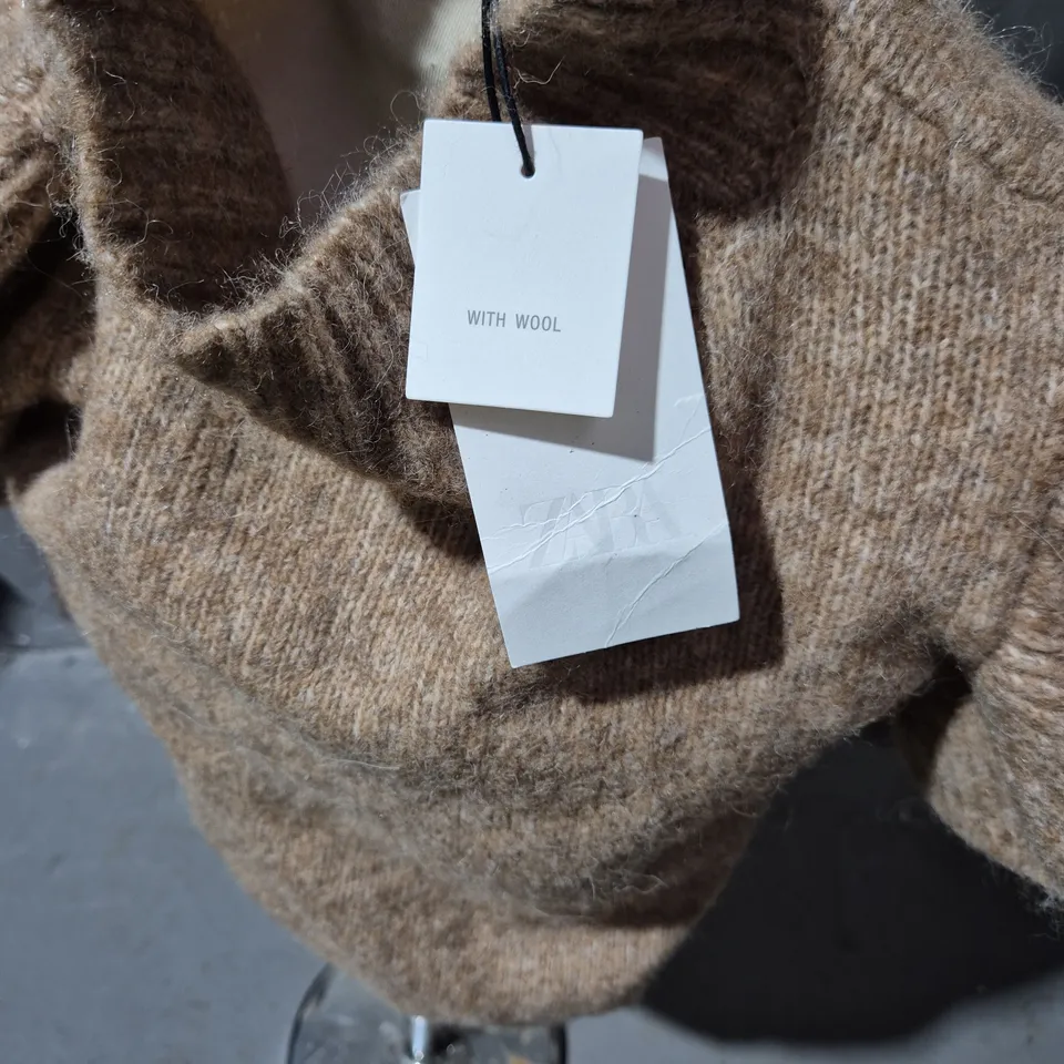 ZARA Wool Knit Turtleneck Jumper with Ruffle Sleeves – Size L