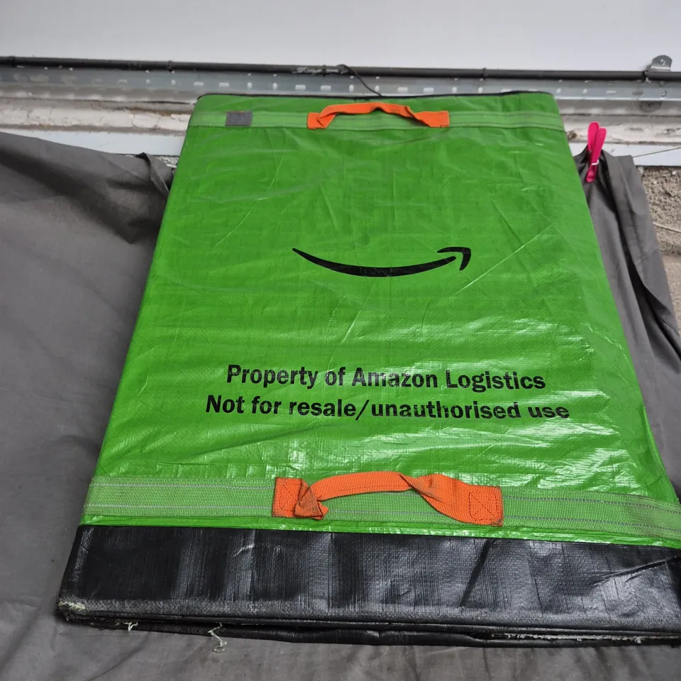 Amazon Logistics Green Delivery Bag – Property of Amazon Logistics