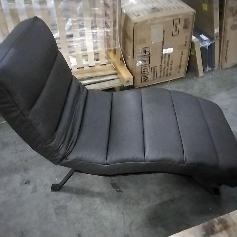 TEXAS CHAISE LOUNGE IN ANILINE-LEATHER WITH ADJUSTABLE BACKREST