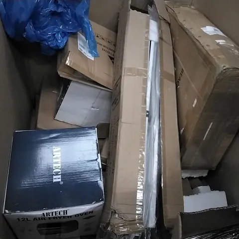 PALLET OF ASSORTED ITEMS INCLUDING ARTECH 12L AIR FRYER OVEN, BEACH CART, SORTFIELD ELECTRICAL CONVECTOR HEATER, VACMASTER