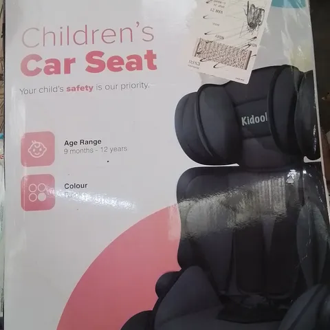 BOXED KIDOOLA CHILDREN'S CAR SEAT -COLOURS VARY-