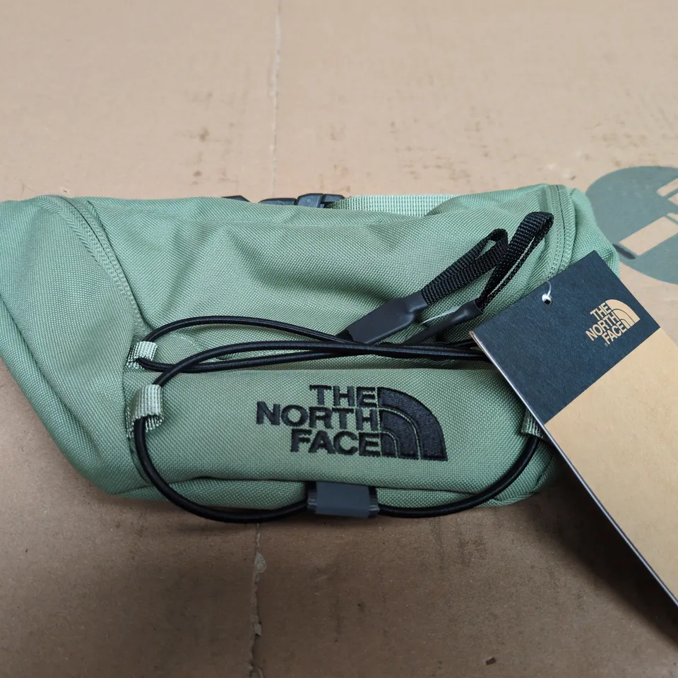 THE NORTH FACE COMPACT MINT GREEN ZIP POUCH