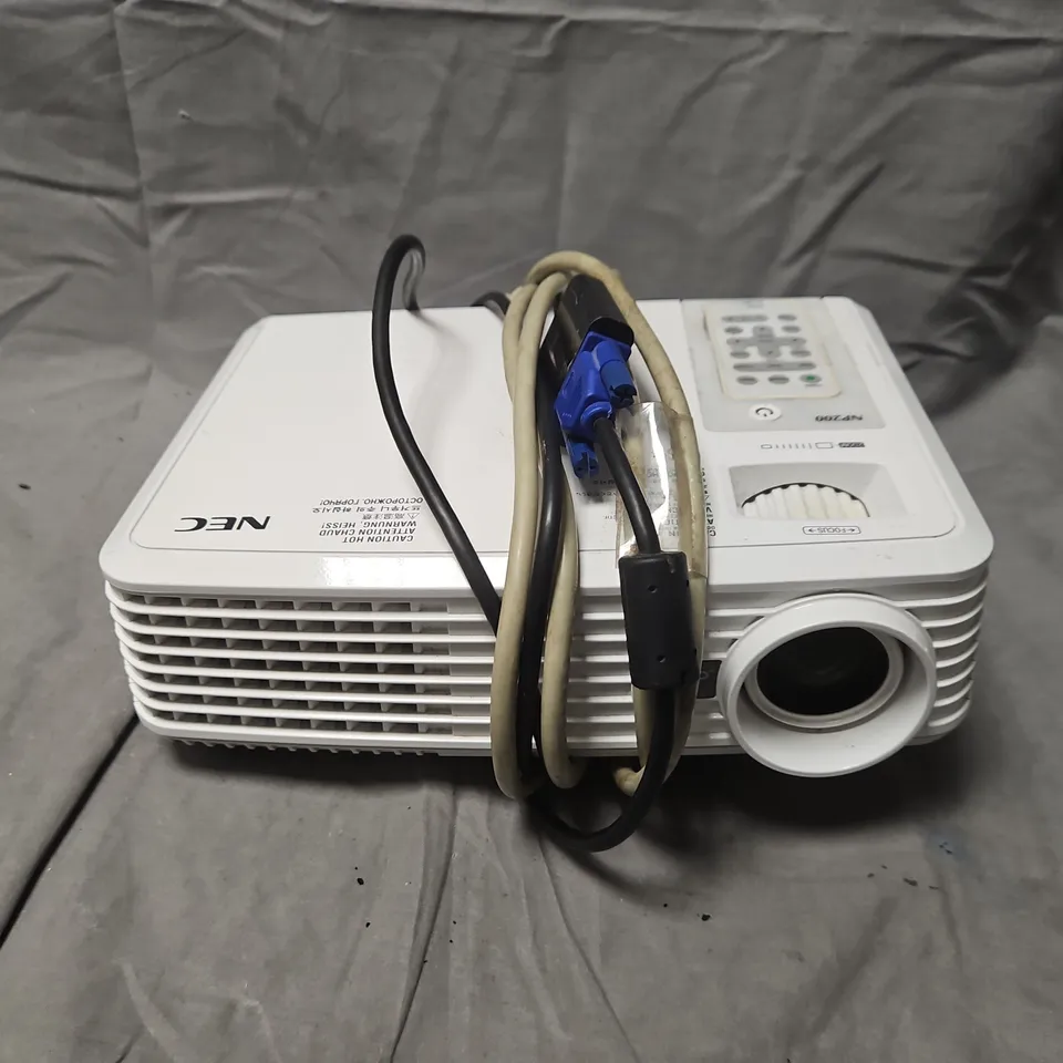 NEC NP200 PROJECTOR – WHITE, 100-240V