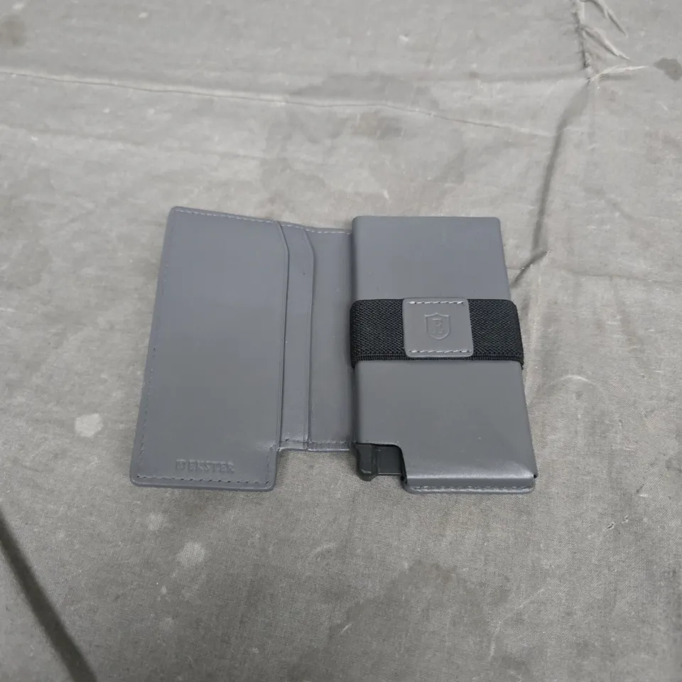 EKSTER SLIM WALLET WITH ELASTIC STRAP – GREY LEATHER CARDHOLDER
