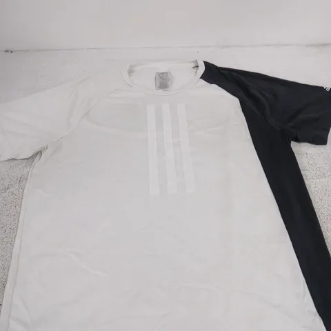ADIDAS T-SHIRT β WHITE WITH BLACK SLEEVE, UK XL