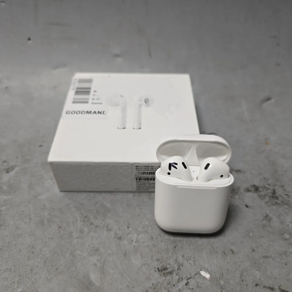 APPLE AIRPODS WITH CHARGING CASE A1602