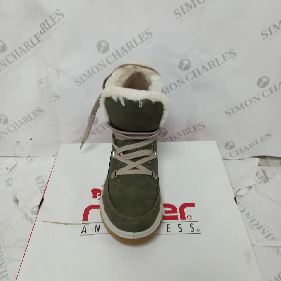 BOXED PAIR OF RIEKER WARM HIKING BOOTS, KHAKI - SIZE 7.5