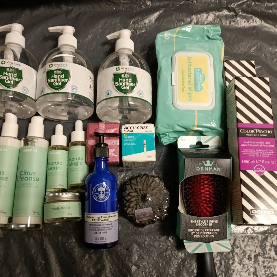LOT OF APPROXIMATELY 16 ASSORTED HEALTH AND BEAUTY ITEMS TO INCLUDE WILDMINT, VIRA SAFE AND DENMAN