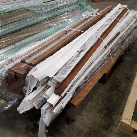 PALLET CONTAINING ASSORTED WORKTOPS & EDGE TRIM 