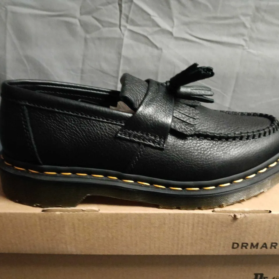DR. MARTENS BLACK LEATHER TASSEL LOAFERS – UK SIZE 6