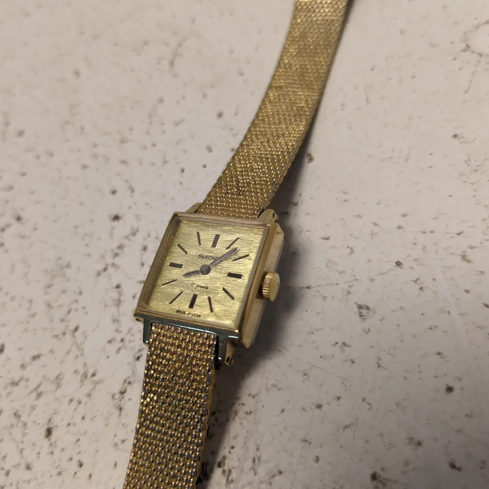 SEKONDA SQUARE GOLD-TONE MESH WRISTWATCH