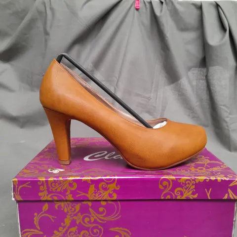 BOX OF APPROX 11 CLARA'S MARRON OPEN TOP HIGH HEELS VARIOUS SIZES