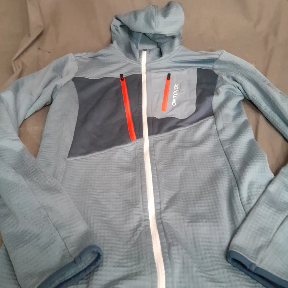 ORTOVOX LIGHT BLUE JACKET - MEDIUM