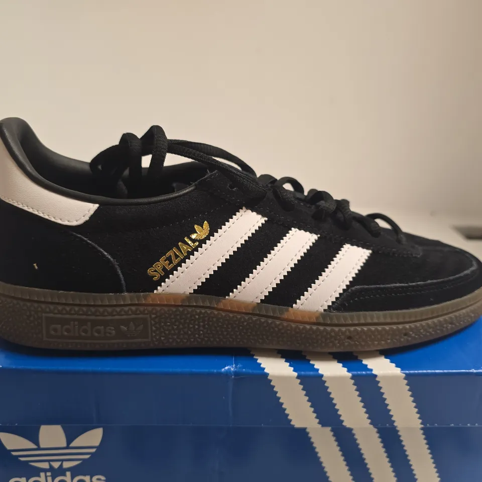 BOXED PAIR OF ADIDAS SPEZIAL BLACK SUEDE TRAINERS - SIZE 6