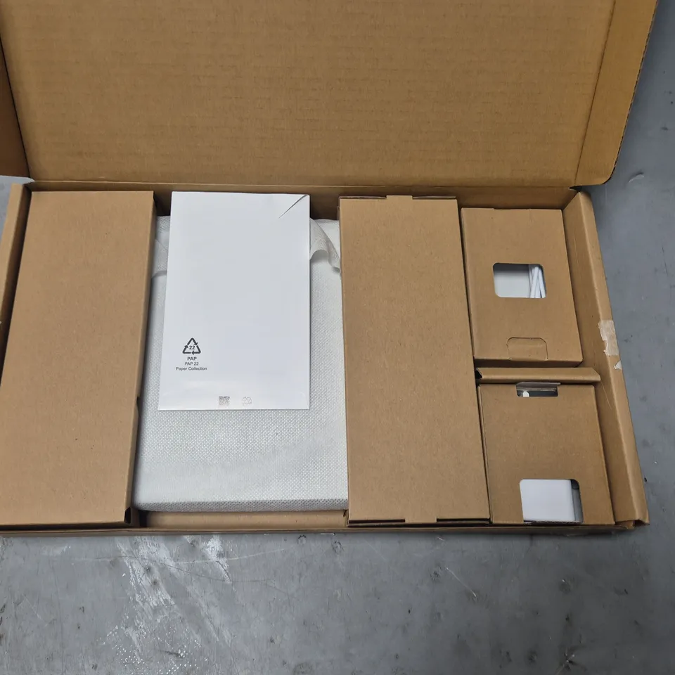SAMSUNG GALAXY CHROMEBOOK INTEL CELERON LAPTOP IN SILVER - XE310XDA