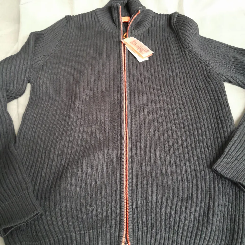 HUGO BOSS TURTLE NECK ZIP FLEECE IN NAVY - SMALL