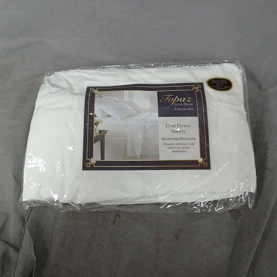 BOX OF APPROX 20 TOPAZ LUX HOME COLLECTION DEEP FITTED SHEETS – WHITE