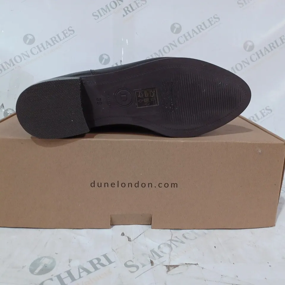 BOXED PAIR OF DUNE LONDON CALF BOOTS IN BROWN SIZE 6