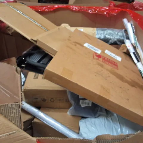 PALLET OF ASSORTED HOUSEHOLD GOODS AND ITEMS TO INCLUDE;KNEELING CHAIR,MIRROR,SPORTS RACKET