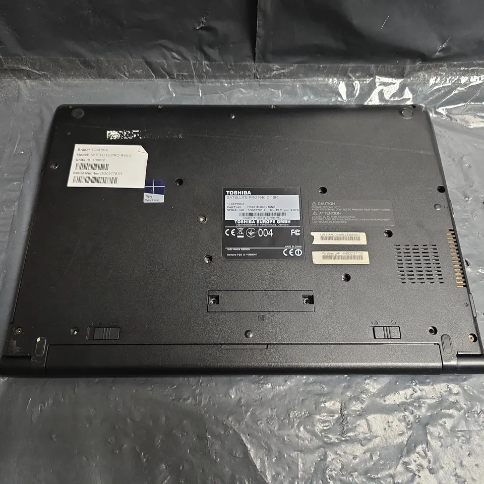 TOSHIBA SATELLITE PRO R40-C LAPTOP