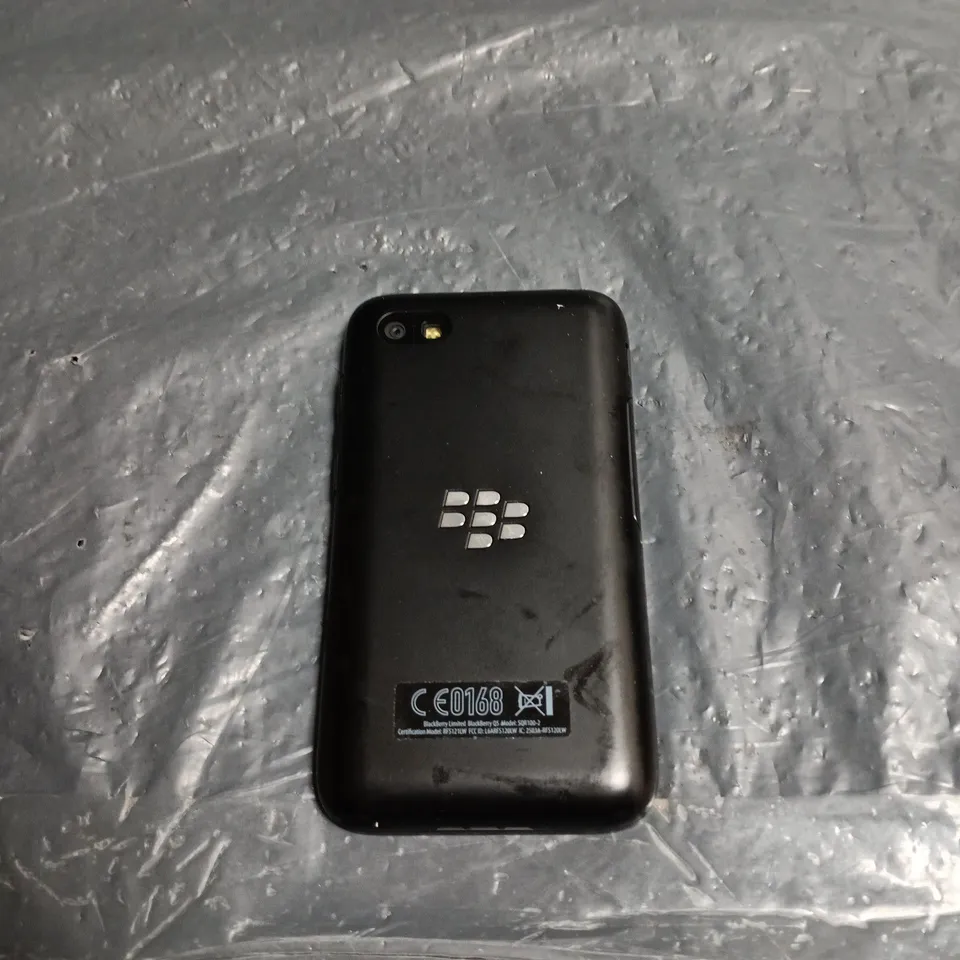 BlackBerry Smartphone with QWERTY Keyboard