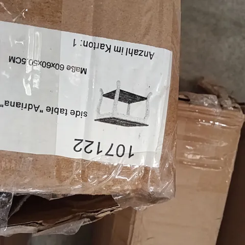 BOXED ADRIANA SIDE TABLE  - BLACK/WHITE (1 BOX)