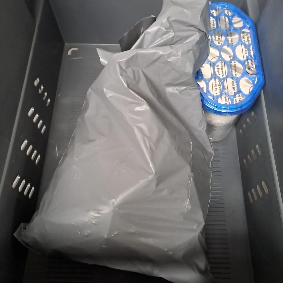 APPROXIMATELY 10 ASSORTED HOUSEHOLD PRODUCTS TO INCLUDE DEHUMIDIFIER, PAPER, HINGES ETC 