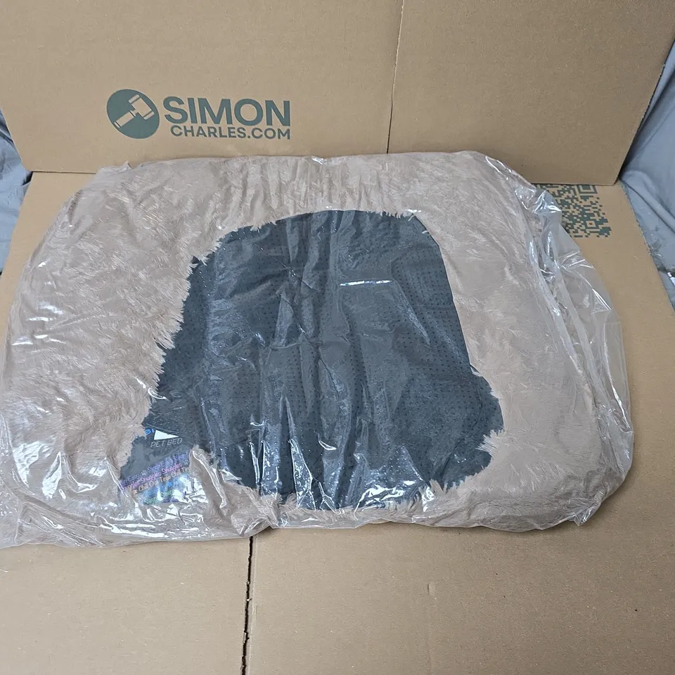 HEMMO & CO BOO PLUSH PET BED – BEIGE FAUX FUR CUSHION