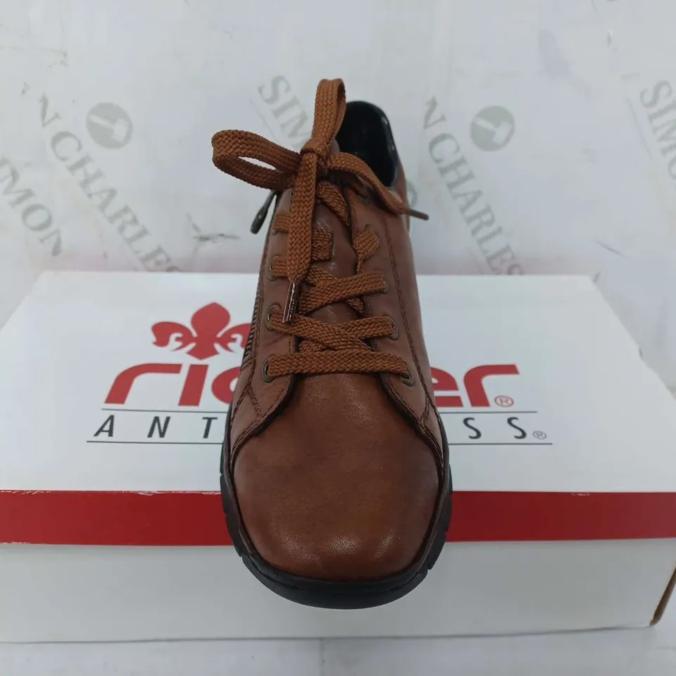 BOXED RIEKER ZIP SHOES IN BROWN - SIZE 38