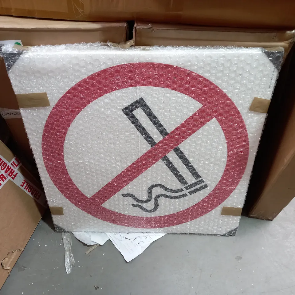 BOXED DESIGNER SET OF NO SMOKING SIGNS APPROX 83X80CM