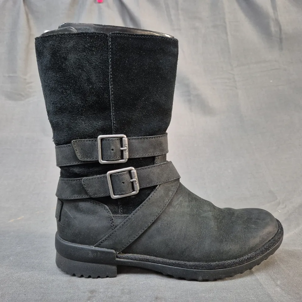 BOXED PAIR OF UGG LORNA BOOTS IN BLACK UK SIZE 4