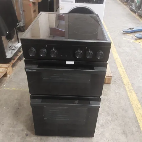 HISENSE HDCEC5C10B FREESTANDING CERAMIC ELECTRIC COOKER WITH DOUBLE OVEN 69/43 LITRES