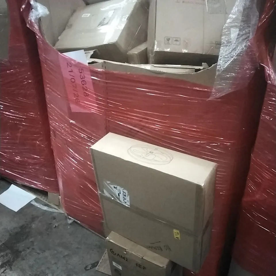 PALLET OF ASSORTED HOUSEHOLD GOODS AND PRODUCTS TO INCLUDE; CEILING FAN WITH LIGHT, JUICER, BOXED FURNITURE ETC