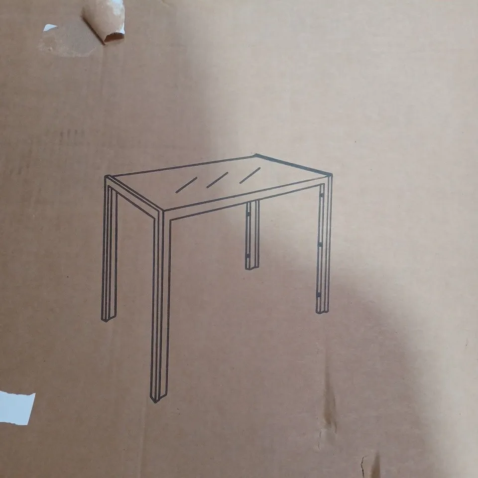 BOXED DINING TABLE - COLLECION ONLY 